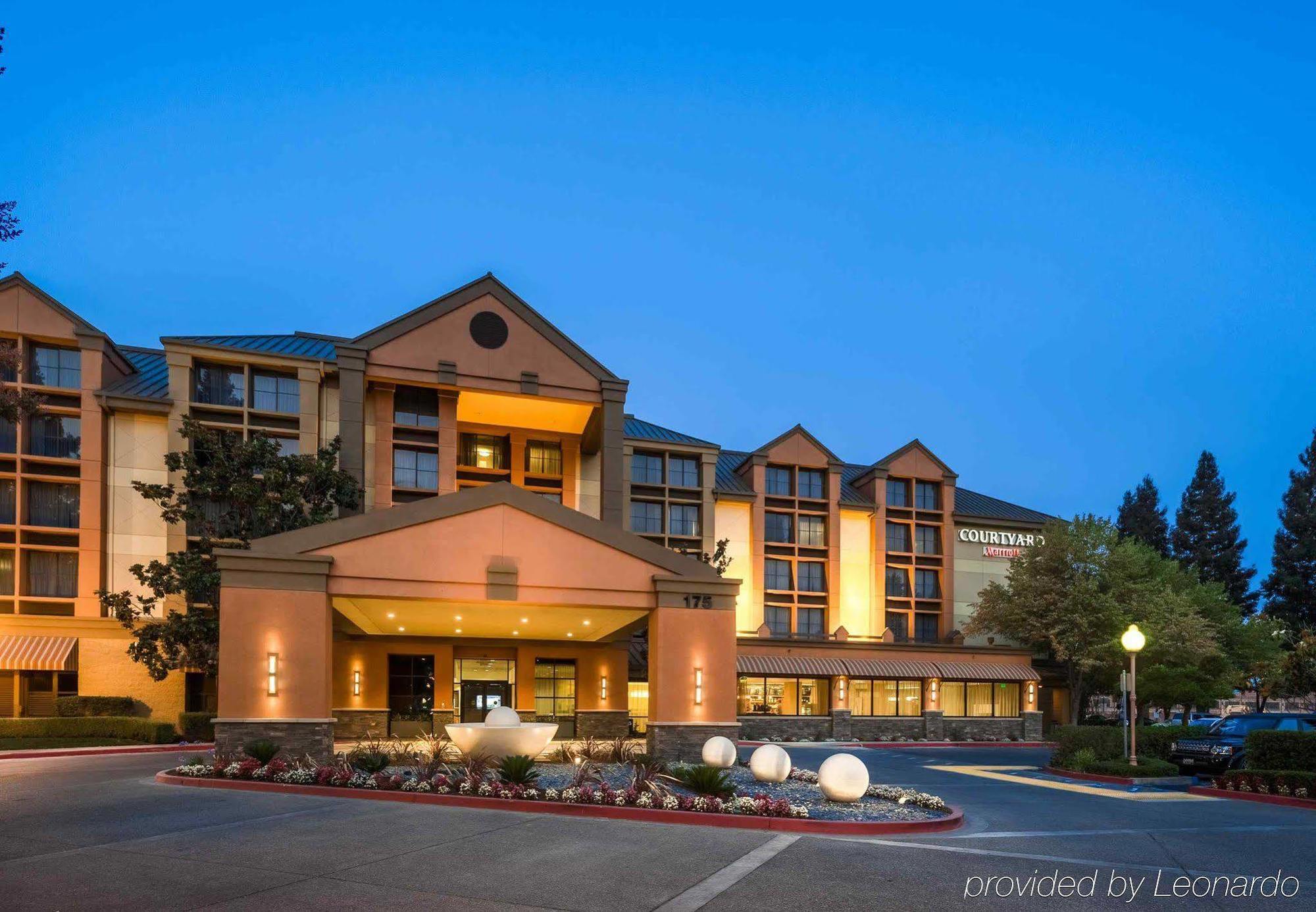 Courtyard By Marriott Santa Rosa Hotel Exterior foto