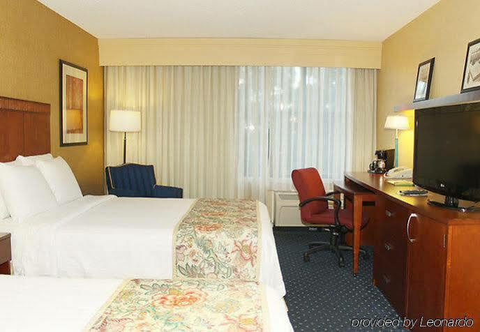 Courtyard By Marriott Santa Rosa Hotel Exterior foto