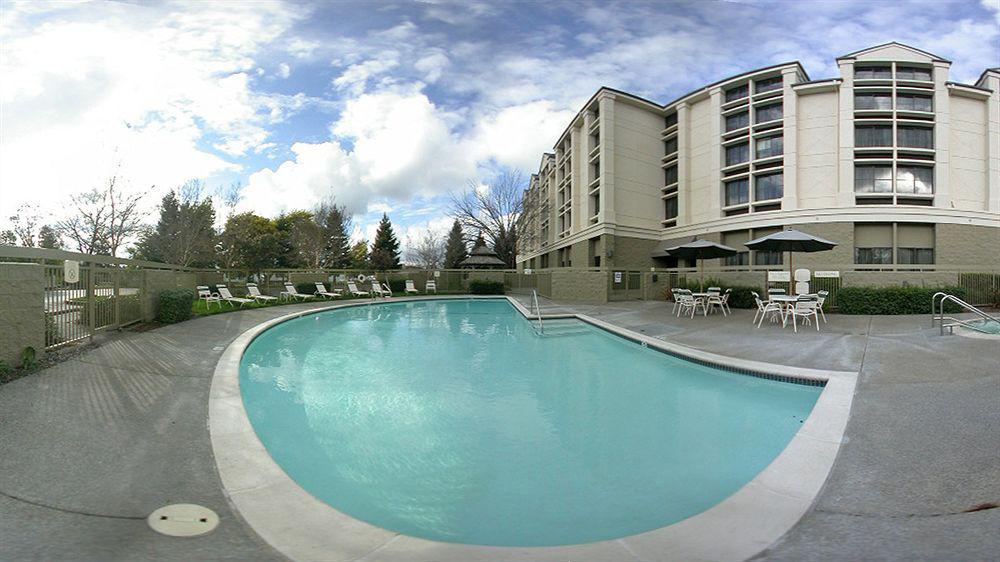 Courtyard By Marriott Santa Rosa Hotel Exterior foto