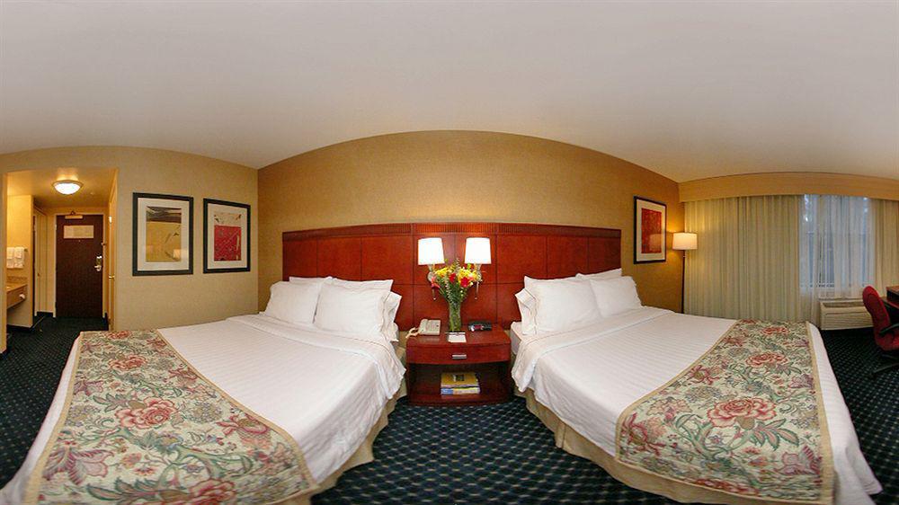 Courtyard By Marriott Santa Rosa Hotel Exterior foto